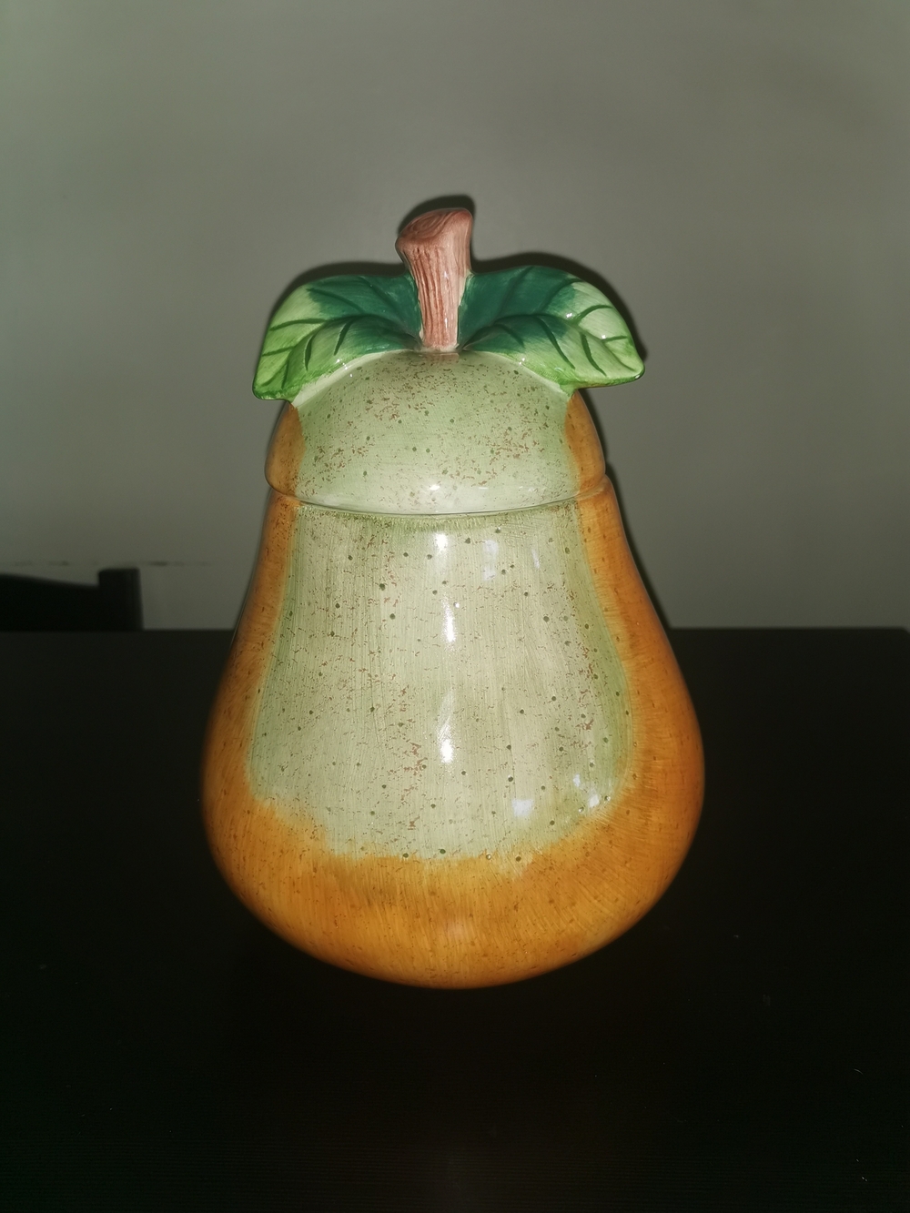 Jay Import Vintage Large Pear Shaped Cookie Jar‎ Canister